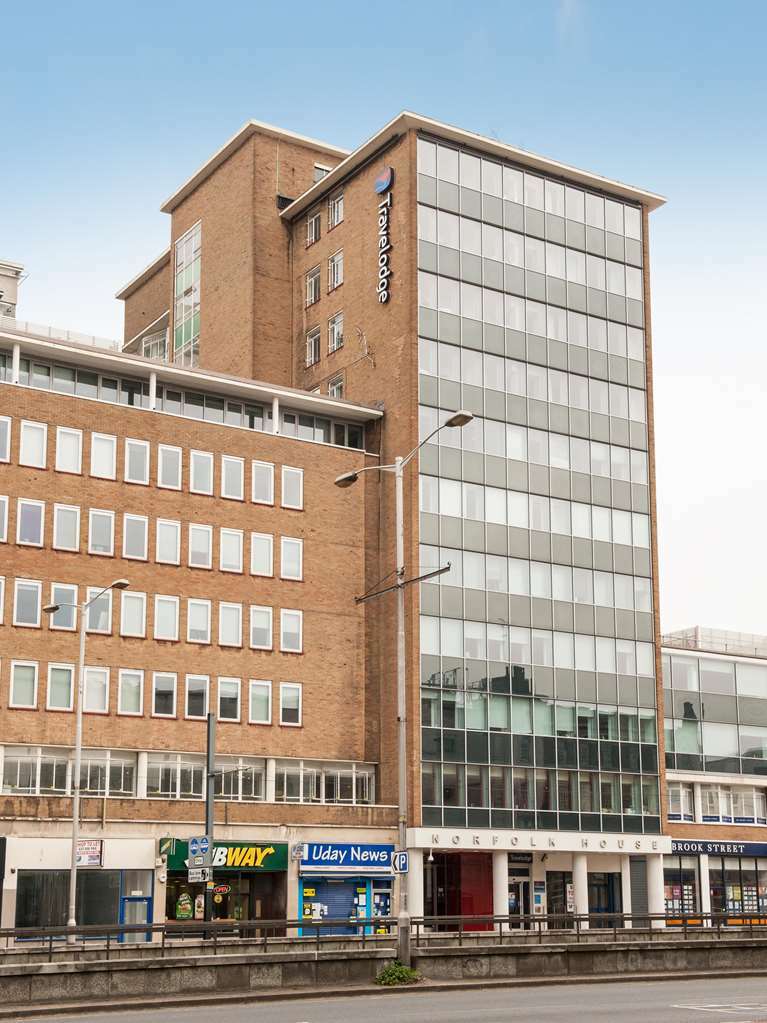 Travelodge Croydon Central Exterior photo